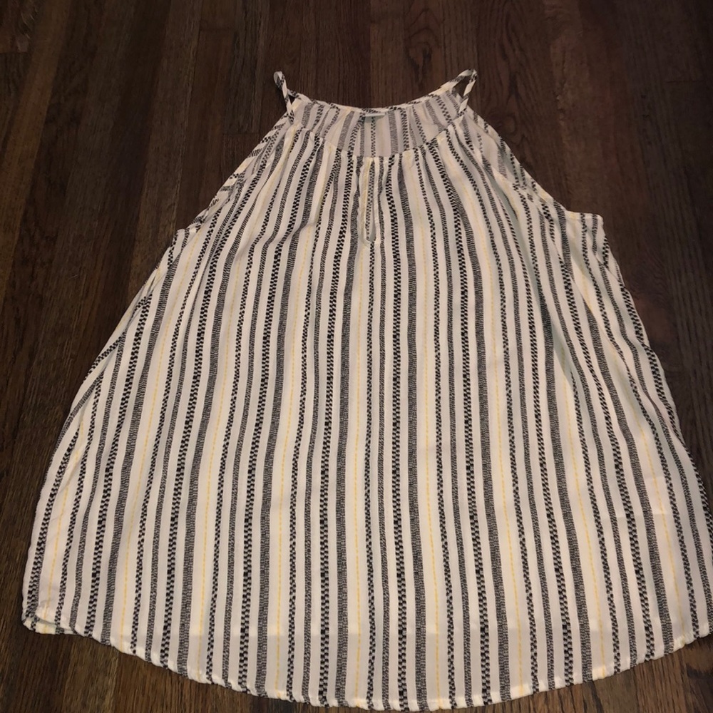 patterned halter neck shirt